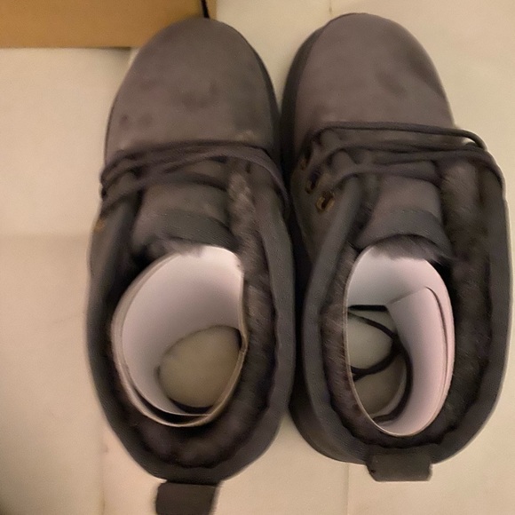 Grey Neulem Uggs - Picture 2 of 7